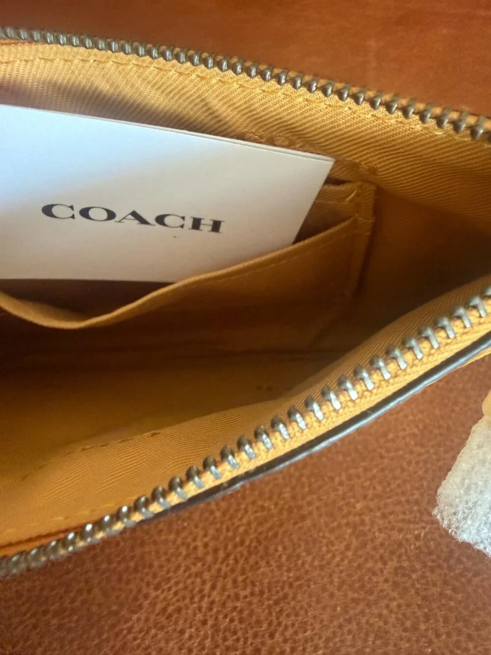 NWT Coach Women's Honeycomb Pebbled Leather Wristlet # 22952